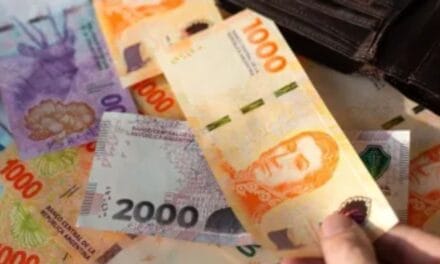 El peso argentino, la moneda que más se fortaleció en 2024