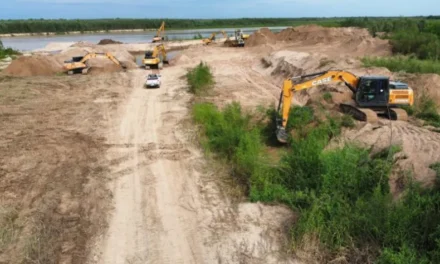 Intensifican trabajos en el Bermejo para redireccionar el río y evitar colapso de la ruta 95