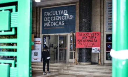 Sorpresa e incertidumbre en las universidades sobre el cobro a estudiantes extranjeros