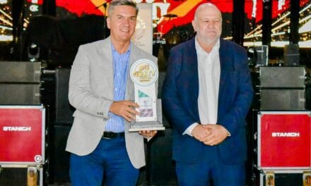 EL GOBERNADOR ZDERO ACOMPAÑÓ EL 83° ANIVERSARIO DE CORONEL DU GRATY