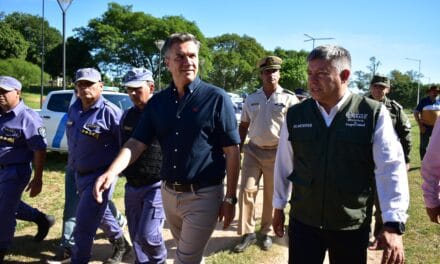 El operativo que se lanzó, esta mañana, en la Isla del Cerrito involucra a más de 200 agentes de diferentes fuerzas de seguridad provincial y nacional. “Vivir en paz y seguros es un derecho que lo estamos recuperando”, dijo el gobernador.