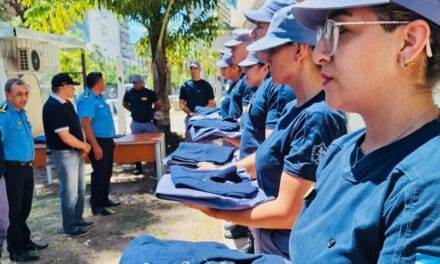 CASA DE GOBIERNO: 75 NUEVOS UNIFORMES PARA EFECTIVOS POLICIALES
